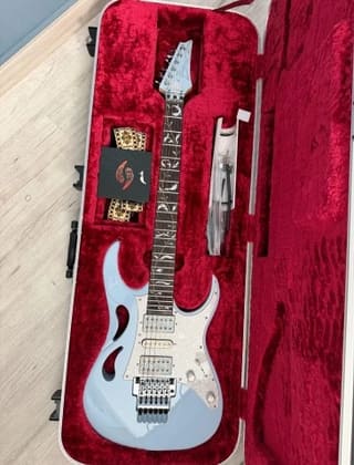 Ibanez PIA 3761C BLP (Blue Powder)