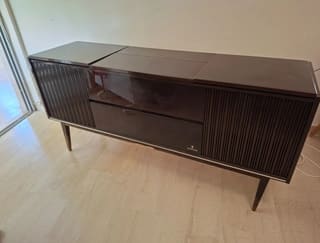 Grundig Rossini 5a stero turntable and radio. ΤΙΜΗ ΣΥΖΗ