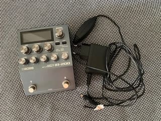 Boss IR 200 Amp & Cab