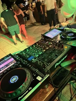Ενοικίαση 2 x CDJ-3000 & DJM-900 NXS