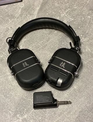 Boss Waza Air Headphones 200€
