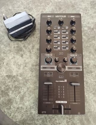 Reloop Mixtour DJ Controller (Excellent Condition)