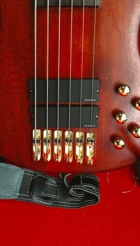 Thumb Bass, 6strings, by Rammos 
