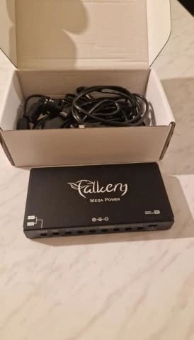Falken 1 Mega Power Bank - Mobile power supply for effect pedals