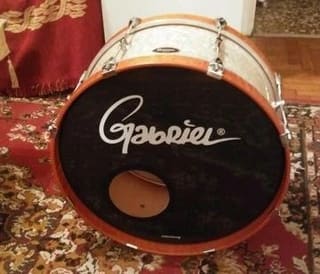 Bass drum 20'' x 8'' , Gabriel handy.
