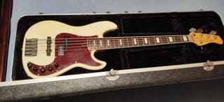 Sire 2nd Generation Marcus Miller P7