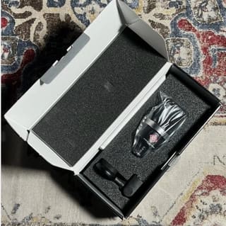 Neumann TLM102 