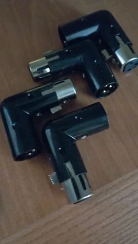 Ρυθμιζόμενοι XLR adaptors 90°