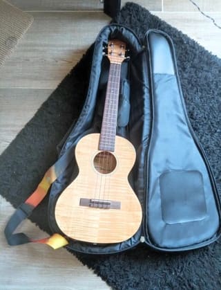 Kai KTI-90 Tenor Ukulele 110euro