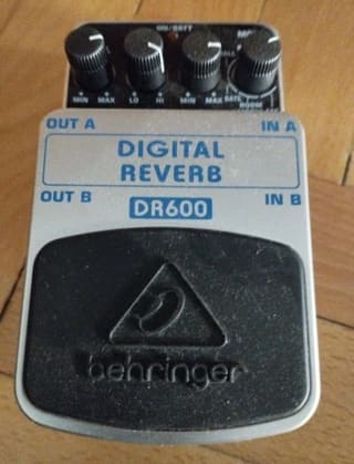 Behringer DR600 reverb pedal