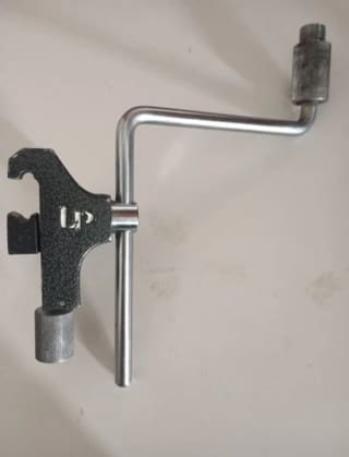 LP Mic Claw