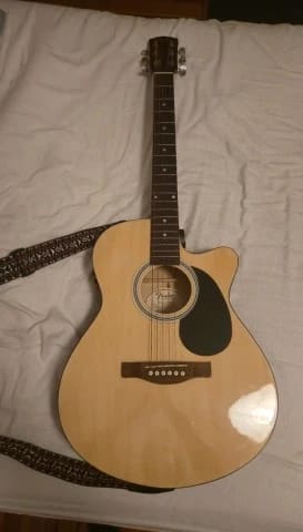 Fender ηλεκτροακουστική κιθάρα με θήκη 
