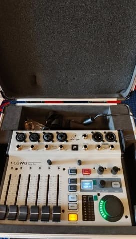 Behringer Flow 8 Digital Mixer 