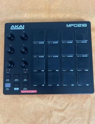 AKAI MPD218