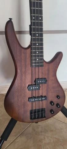 Ibanez GSR200B-WNF