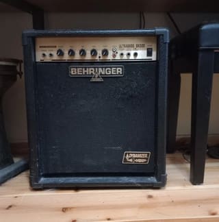 behringer ultrabass bx300
