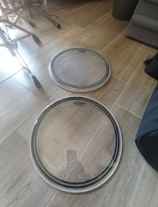 Evans EC2 16” + EC Reso 35euro