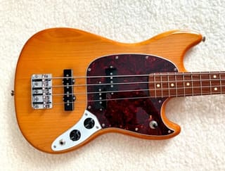 Fender Mustang Bass PJ PF AGN (Short Scale)