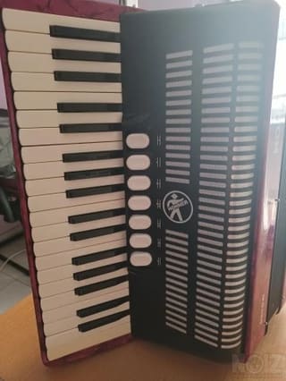 Ακκορντεόν HONER 80αρι