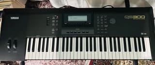 Yamaha QS300 Synthesizer