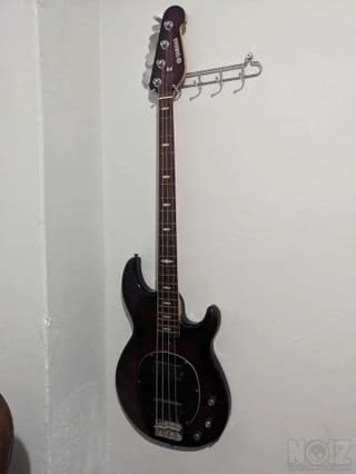 Μπάσο yamaha custom