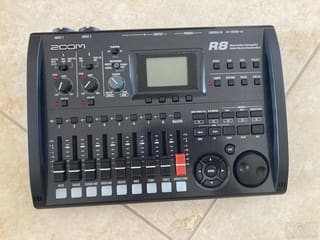 Zoom R8 Multitrack Digital Recorder