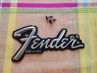 Γνήσιο Fender logo