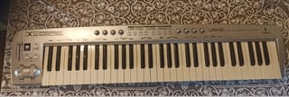 Behringer UMX61 USB/MIDI Controller