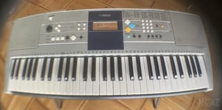 YAMAHA PSR-E323  Keyboard  61 Key Portab