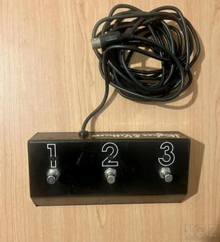 Hughes & Kettner footswitch HKF