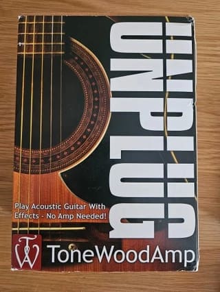 ToneWood Amp Multi-effect for acoustic guitar without amplifier