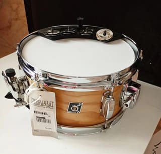 Tama 10