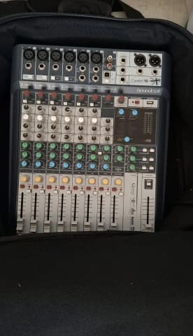 Soundcraft Signature 10