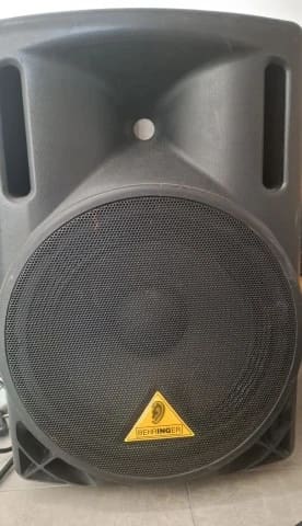 Behringer Eurolive B212A
