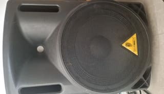 Behringer Eurolive B212A