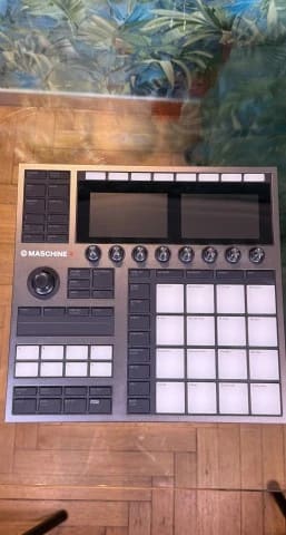 Native Instruments Maschine+