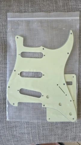 Stratocaster Pickguard Mint Green