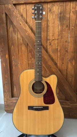 Fender DG20CE