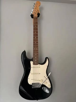 Squier by Fender Bullet Stratocaster Black