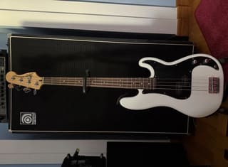 Squier Precision Bass Vintage Modified
