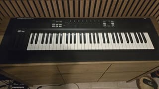 Native Instruments Komplete Kontrol S61