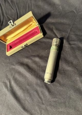 AKG C61