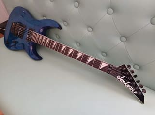 Jackson JS Series Dinky Arch Top JS32Q - Transparent Blue
