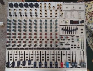 Behringer EURORACK UB1832FX-PRO