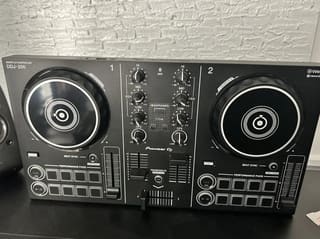 Pioneer DJ DJ-200