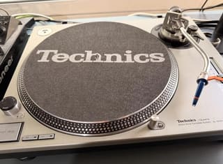 Technics SL-1200 MK2