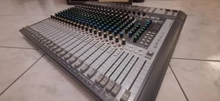 Soundcraft Signature 22