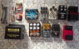Διάφορα πετάλια drive, overdrive , distortion.