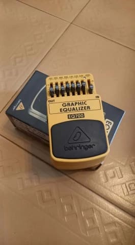 Behringer EQ700
