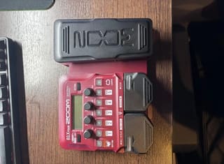 Zoom B1X Four